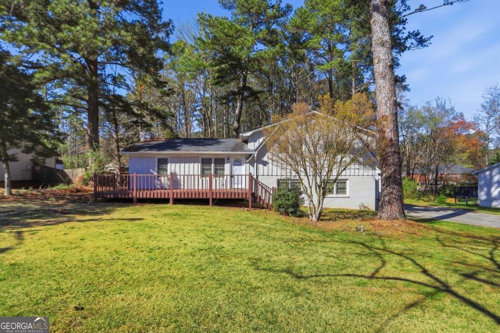 4716 Cheri Lynn Road NW, Acworth, GA 30101