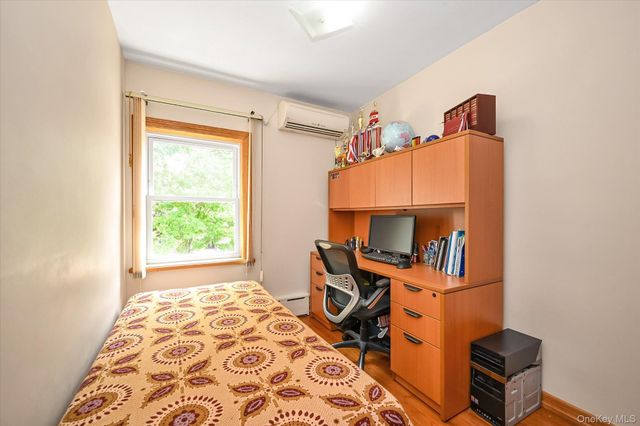 14703 77th Road, Flushing, NY 11367