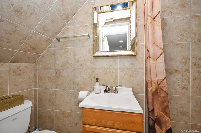 14703 77th Road, Flushing, NY 11367