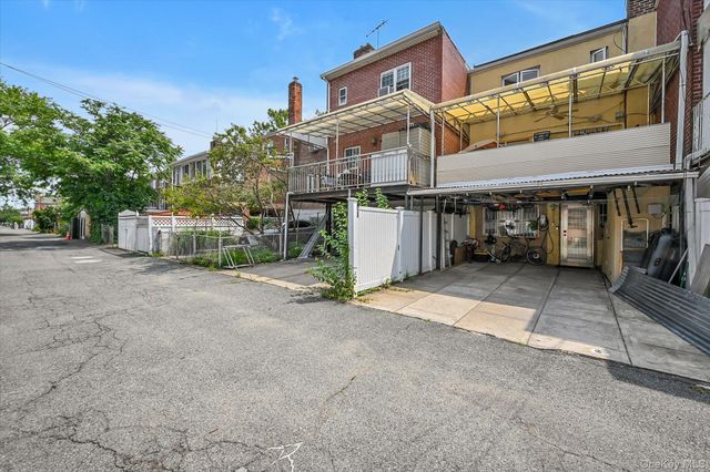 14703 77th Road, Flushing, NY 11367