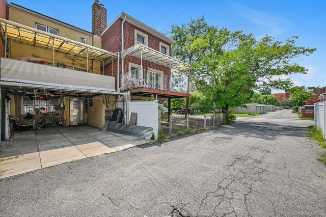 14703 77th Road, Flushing, NY 11367