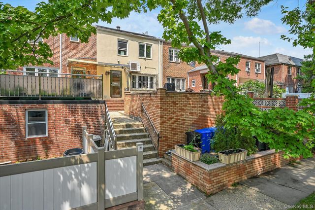 14703 77th Road, Flushing, NY 11367