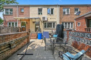14703 77th Road, Flushing, NY 11367