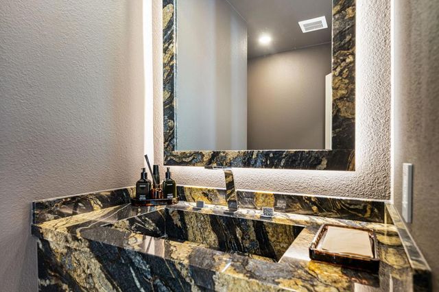 49240 Avenue Vista Bonita, La Quinta, CA 92253