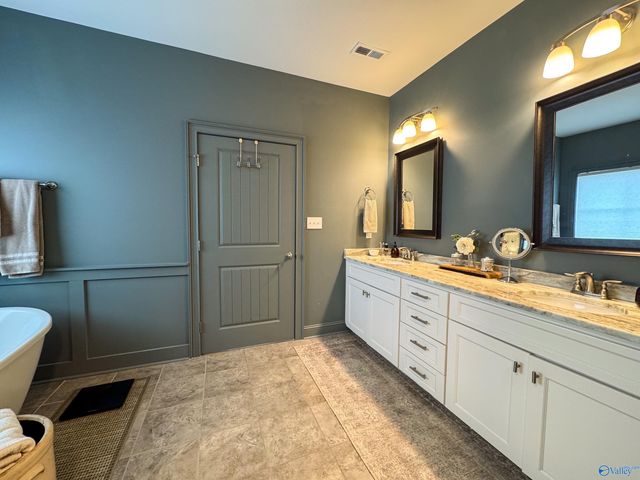 3020 Ginn Point Road SE, Owens Cross Roads, AL 35763