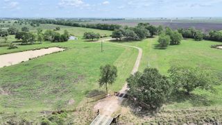 2100 Pine Knoll Road, Bay City, TX 77414