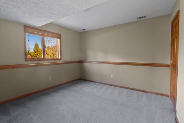 860 N 550 E, Westville, IN 46391