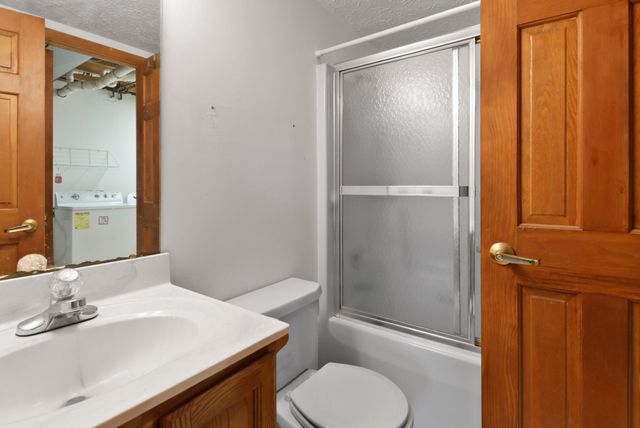 860 N 550 E, Westville, IN 46391