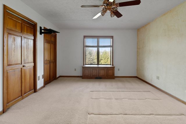 860 N 550 E, Westville, IN 46391