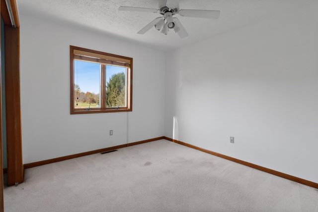 860 N 550 E, Westville, IN 46391