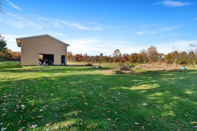 860 N 550 E, Westville, IN 46391