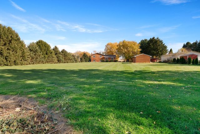 860 N 550 E, Westville, IN 46391