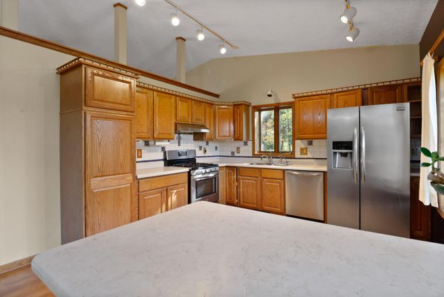 860 N 550 E, Westville, IN 46391