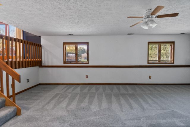 860 N 550 E, Westville, IN 46391