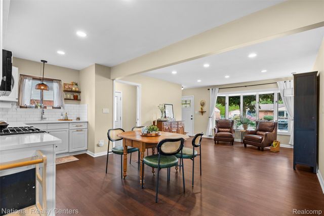 36415 Dowling Street, Livonia, MI 48150
