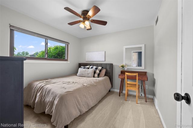 36415 Dowling Street, Livonia, MI 48150