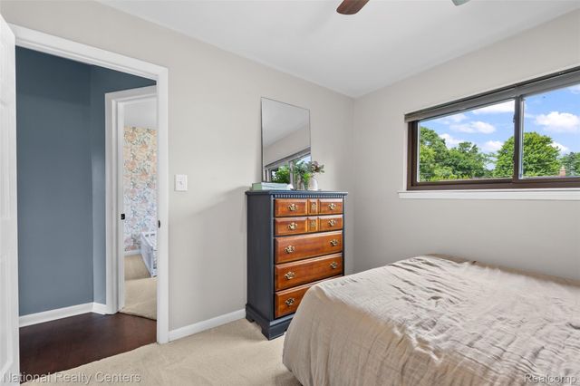 36415 Dowling Street, Livonia, MI 48150