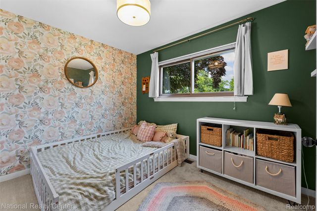 36415 Dowling Street, Livonia, MI 48150
