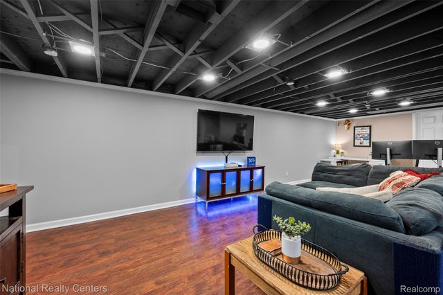 36415 Dowling Street, Livonia, MI 48150
