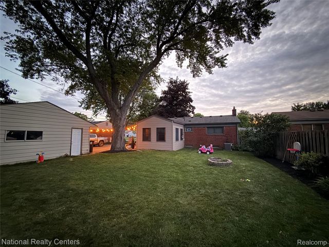 36415 Dowling Street, Livonia, MI 48150