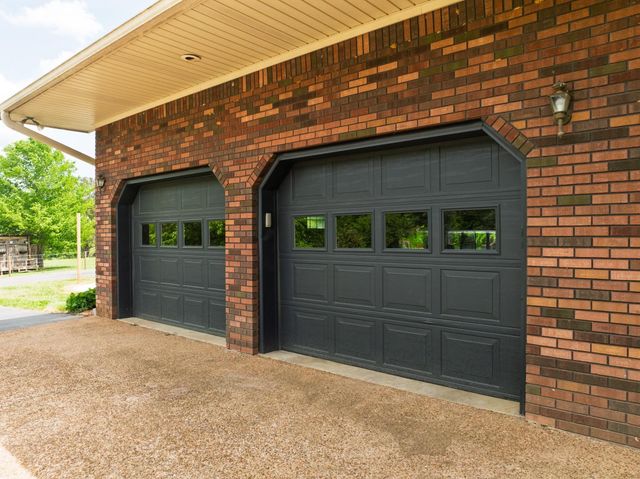 3080 BIBLE HILL RD, Parsons, TN 38363