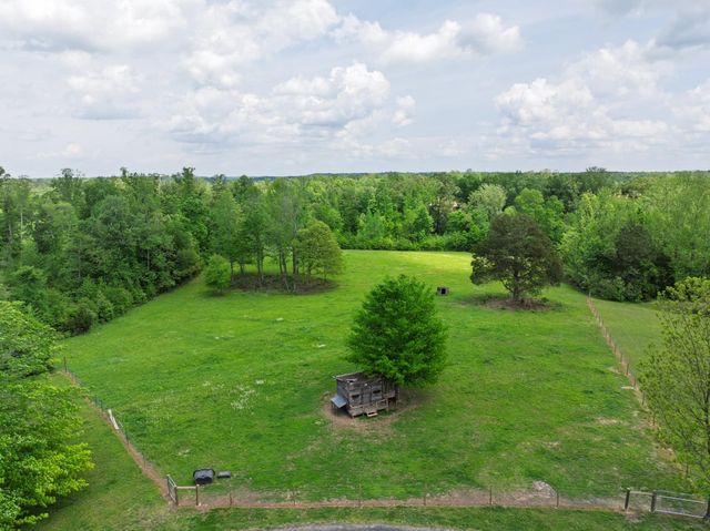 3080 BIBLE HILL RD, Parsons, TN 38363