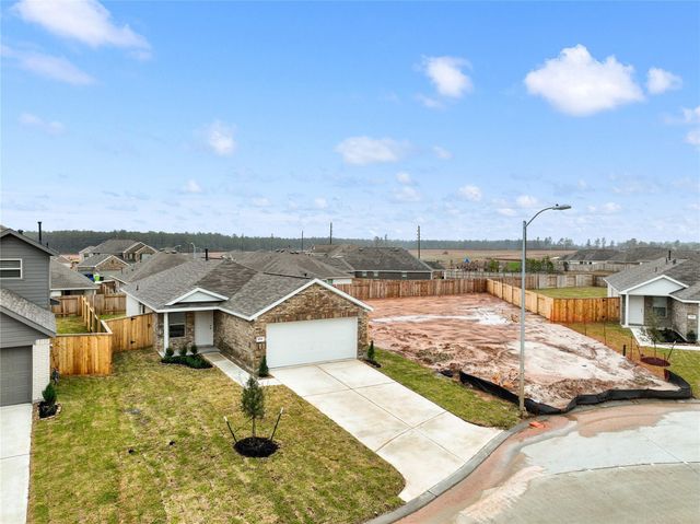 104 Pine Bend Court, Magnolia, TX 77354