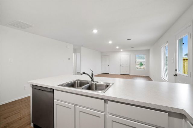 104 Pine Bend Court, Magnolia, TX 77354