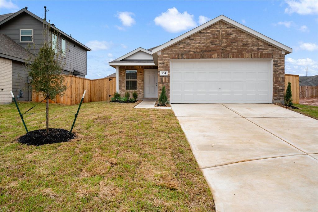 104 Pine Bend Court, Magnolia, TX 77354