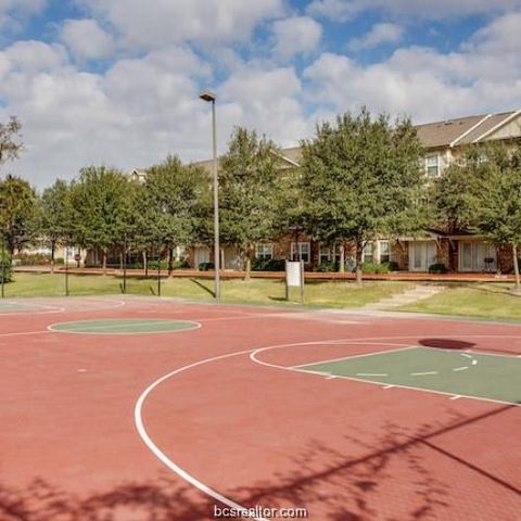 1725 Harvey Mitchell Parkway S 2233, College Station, TX 77840