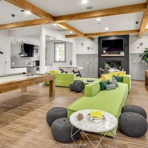 1725 Harvey Mitchell Parkway S 2233, College Station, TX 77840