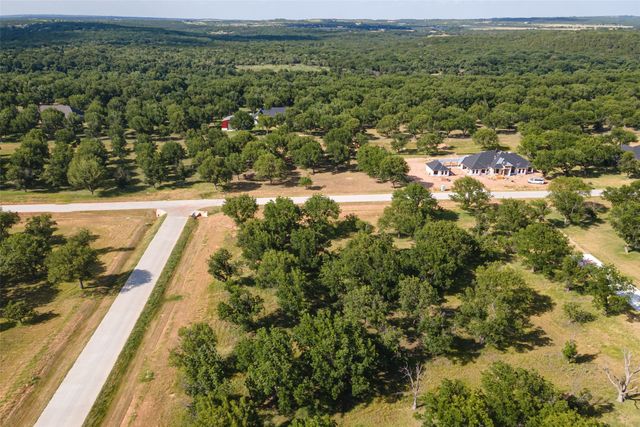 2200 E Landings S, Granbury, TX 76049