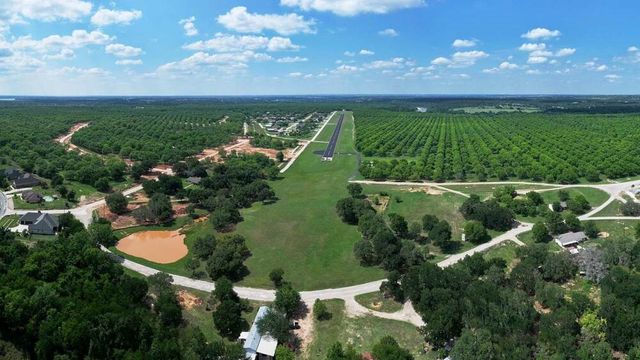 2200 E Landings S, Granbury, TX 76049