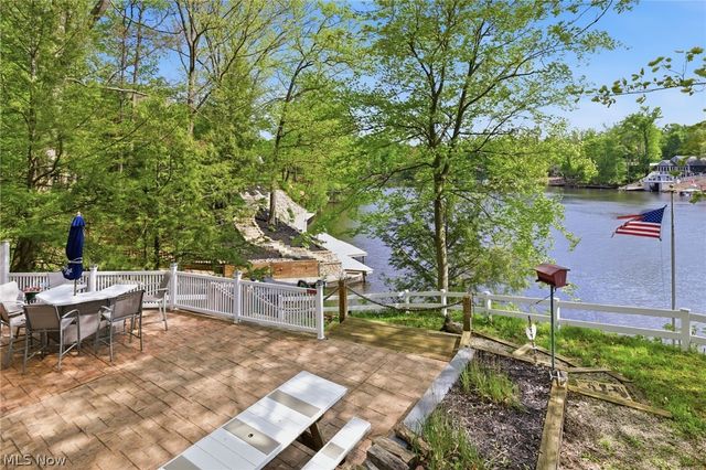 2410 Plum Creek Drive, Roaming Shores, OH 44084