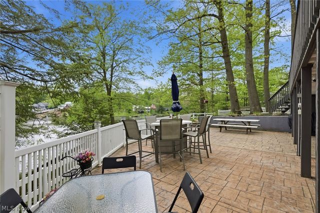 2410 Plum Creek Drive, Roaming Shores, OH 44084