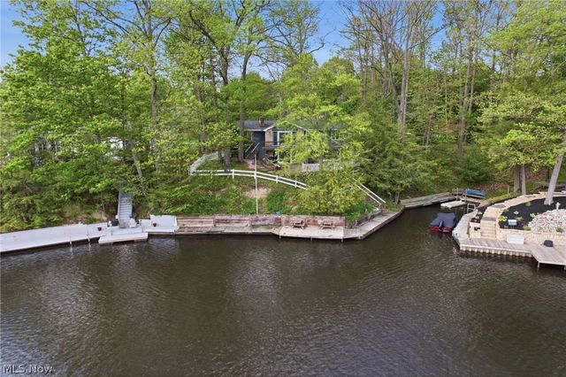 2410 Plum Creek Drive, Roaming Shores, OH 44084