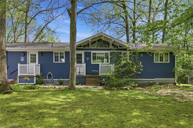2410 Plum Creek Drive, Roaming Shores, OH 44084