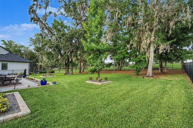 4926 SOUTHERN VALLEY LOOP, Brooksville, FL 34601