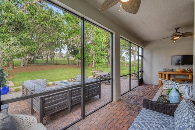 4926 SOUTHERN VALLEY LOOP, Brooksville, FL 34601