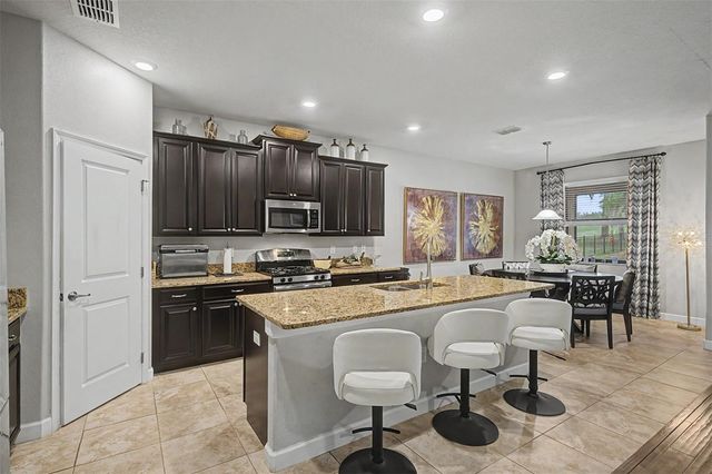 4926 SOUTHERN VALLEY LOOP, Brooksville, FL 34601