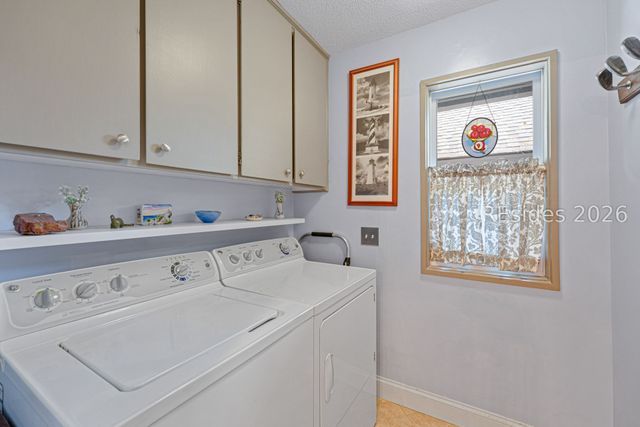 53 Lawton Rd, Hilton Head Island, SC 29928