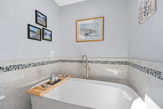 53 Lawton Rd, Hilton Head Island, SC 29928