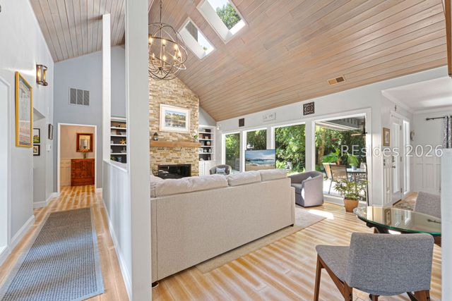 53 Lawton Rd, Hilton Head Island, SC 29928
