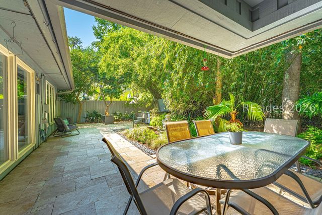 53 Lawton Rd, Hilton Head Island, SC 29928