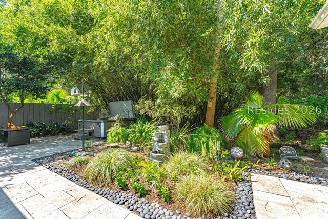 53 Lawton Rd, Hilton Head Island, SC 29928