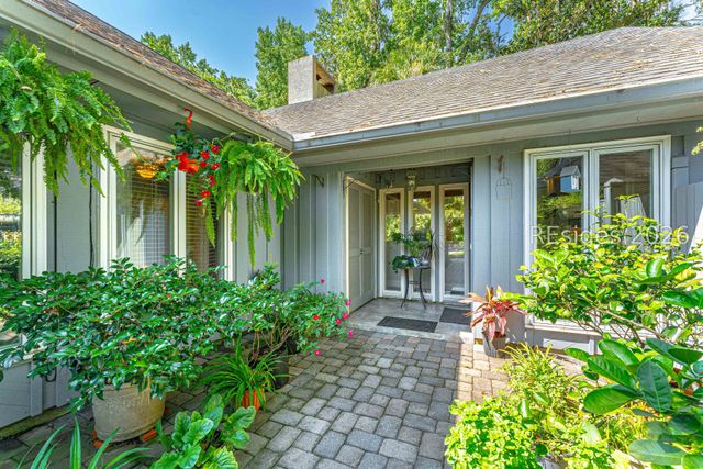 53 Lawton Rd, Hilton Head Island, SC 29928