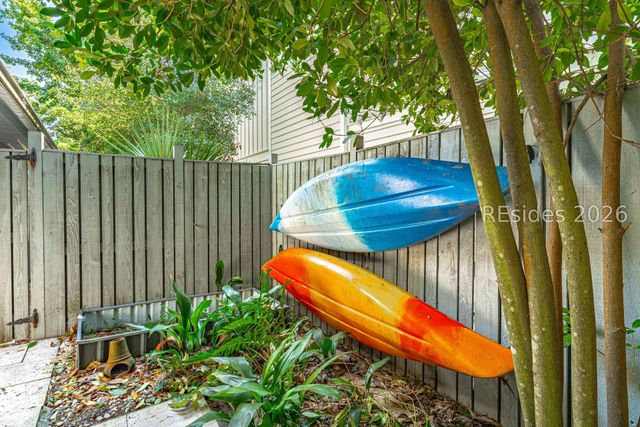 53 Lawton Rd, Hilton Head Island, SC 29928