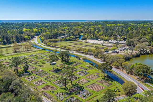 53 Lawton Rd, Hilton Head Island, SC 29928