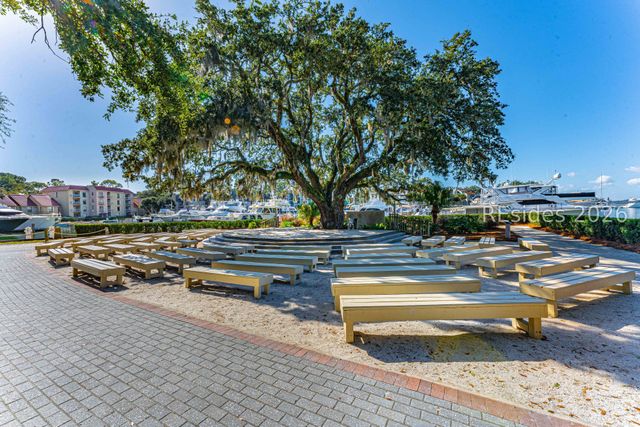 53 Lawton Rd, Hilton Head Island, SC 29928