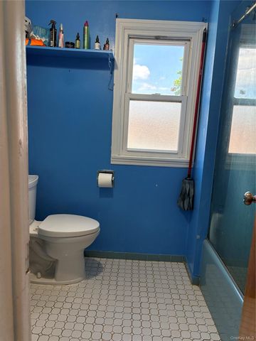 23037 88th Avenue, Bellerose Manor, NY 11427